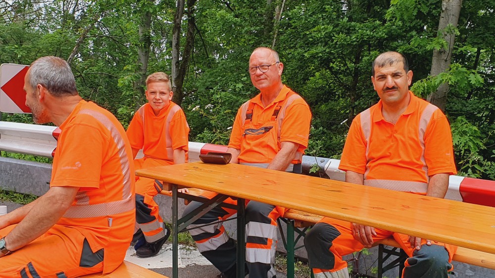 sm_burscheid_jungs_in_orange_13.jpg